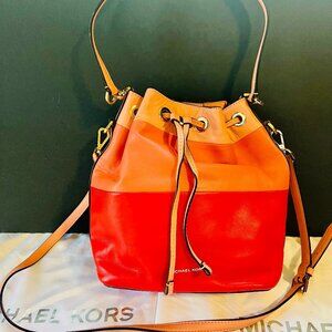 Michael Kors Tricolor Bucket Shoulder Bag